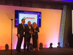 Lohmann at the FlexoTech Awards 2022: Numerous awards for customers of the adhesive tape manufacturer and nomination for more sustainable plate mounting tape 